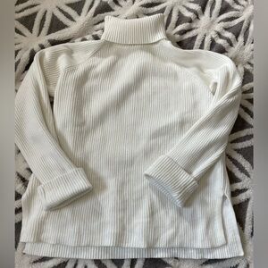 Evereve turtleneck, EUC